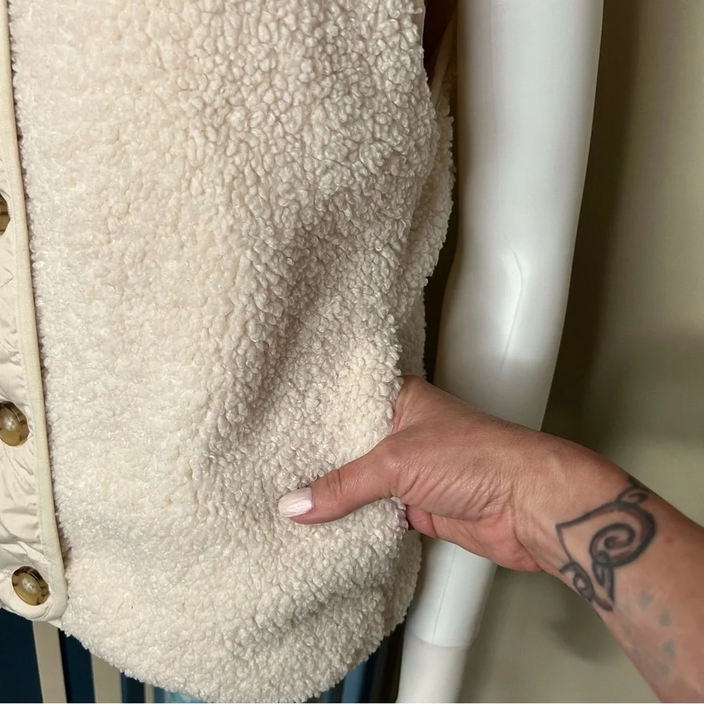 J.Crew Reversible Puffer Vest - Picture 6 of 9